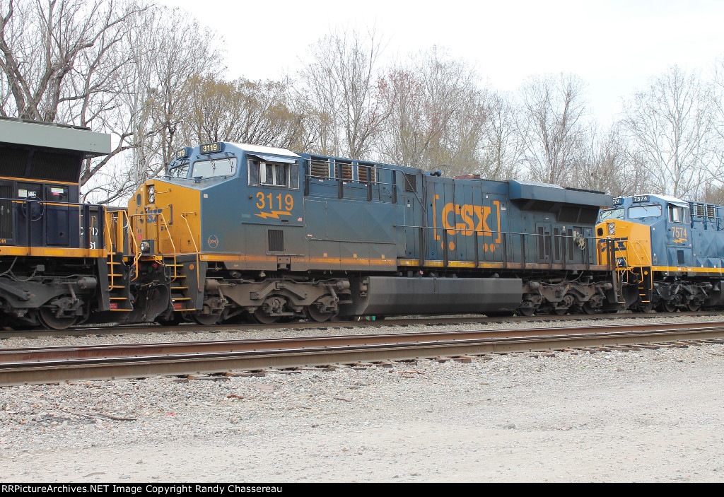 CSXT 3119 M692-16